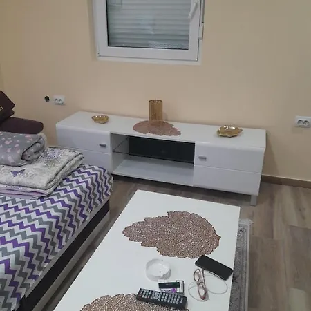 Tina1 Apartment *